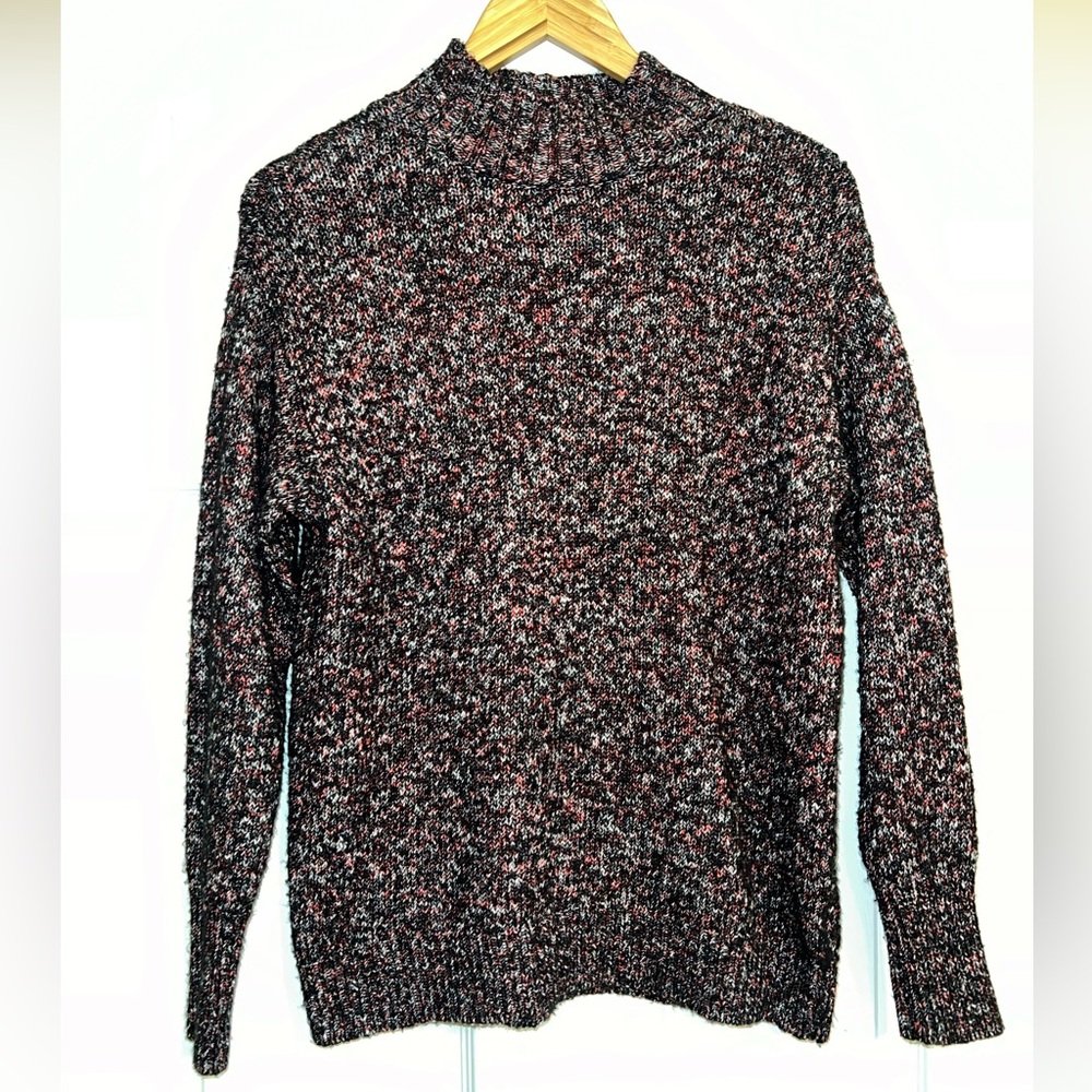 Chaps Woman’s sweater. Size small. EUC